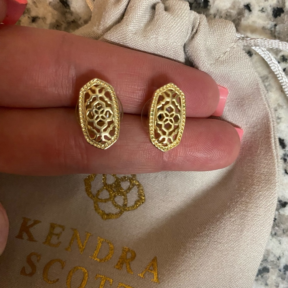 Kendra Scott Gold Studs